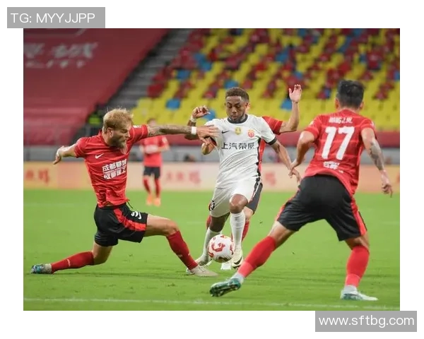 上海足球队在最新足球状态排行榜中荣登第五名展现强劲实力与潜力